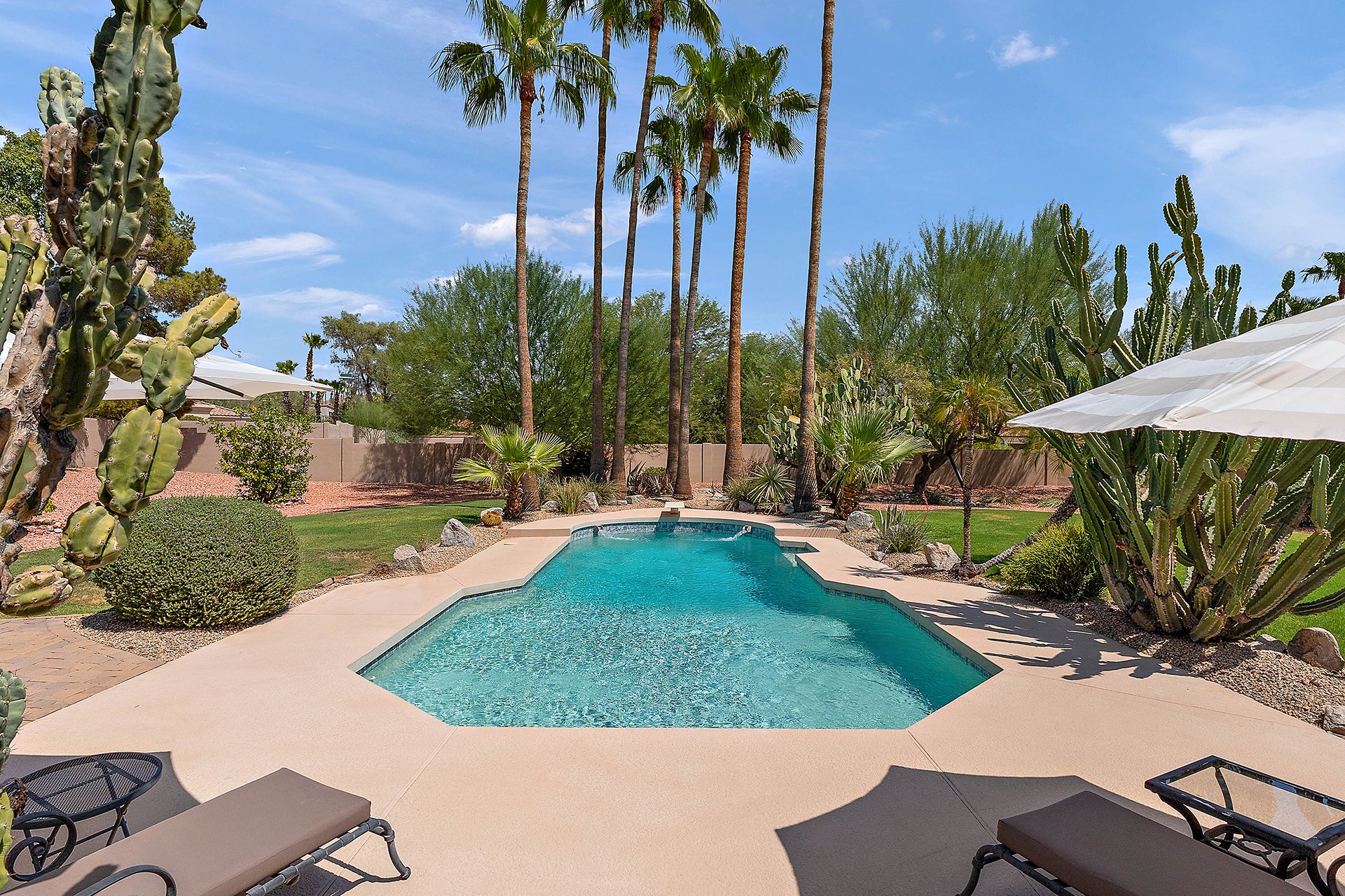 10195 E CORRINE Drive