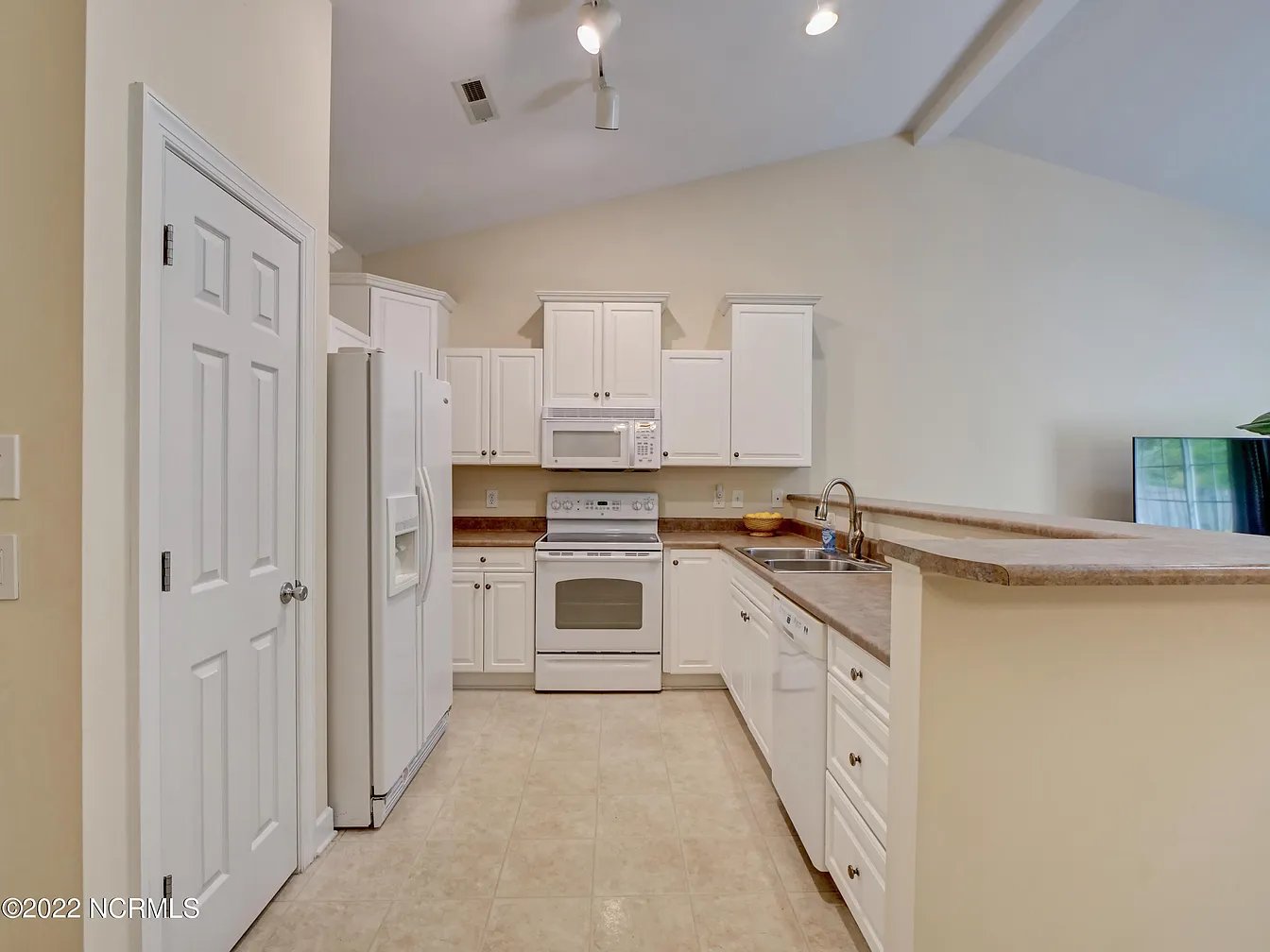 5138 Christian Dr