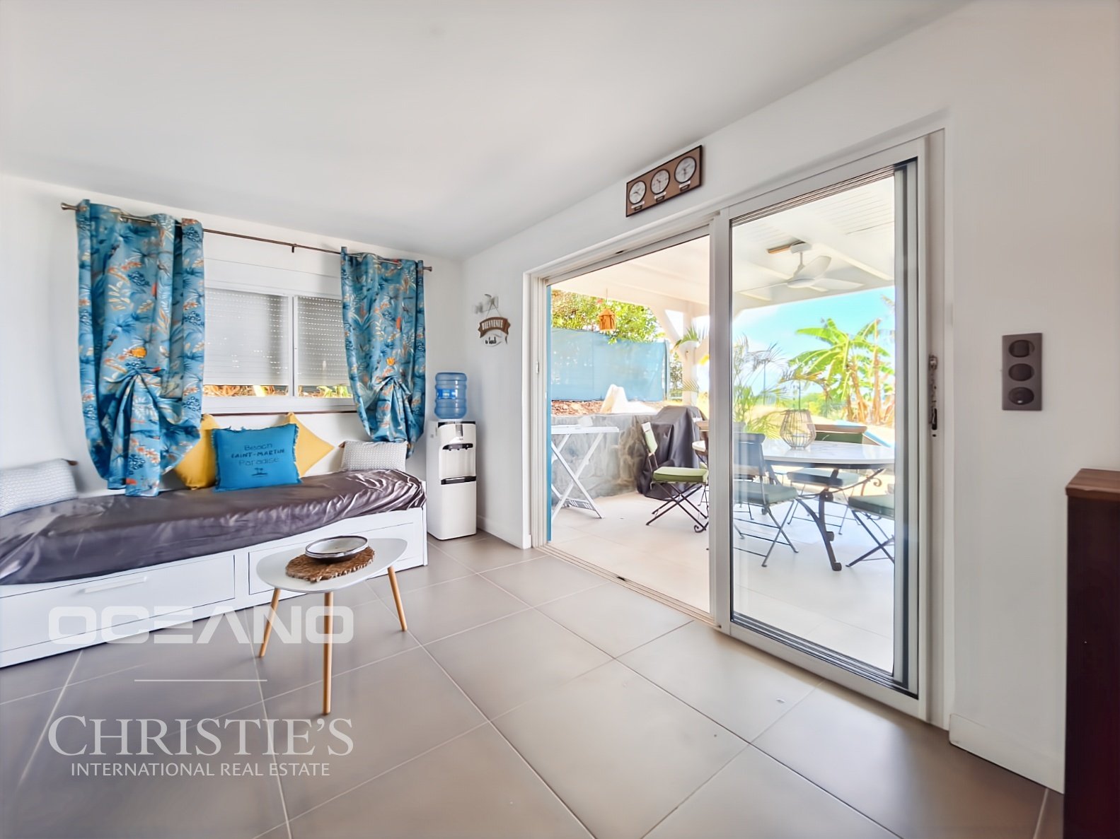 Sea View Villa + 2 Bedroom Apartment – Sought-After Area
