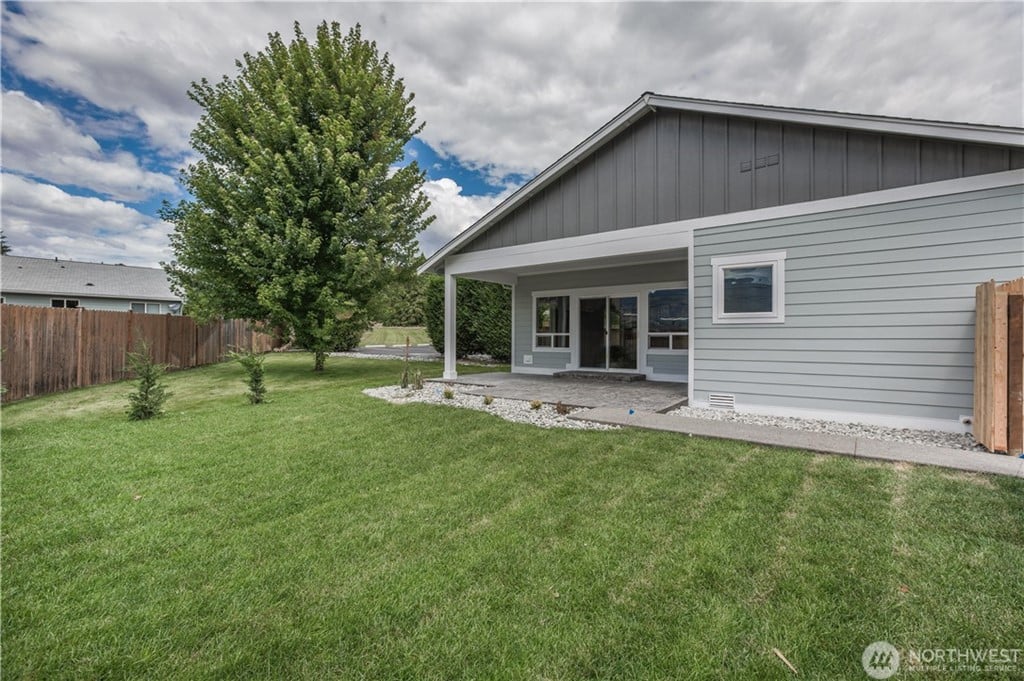 215 Village Dr