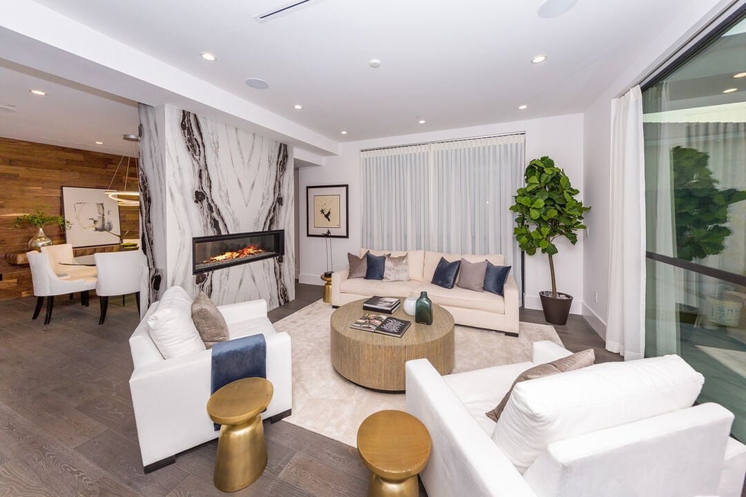 S Sherbourne Dr, 90035