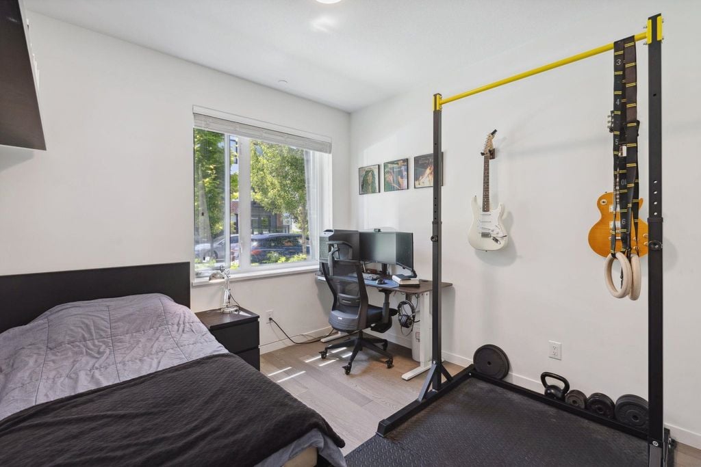528 E 2nd St, #54