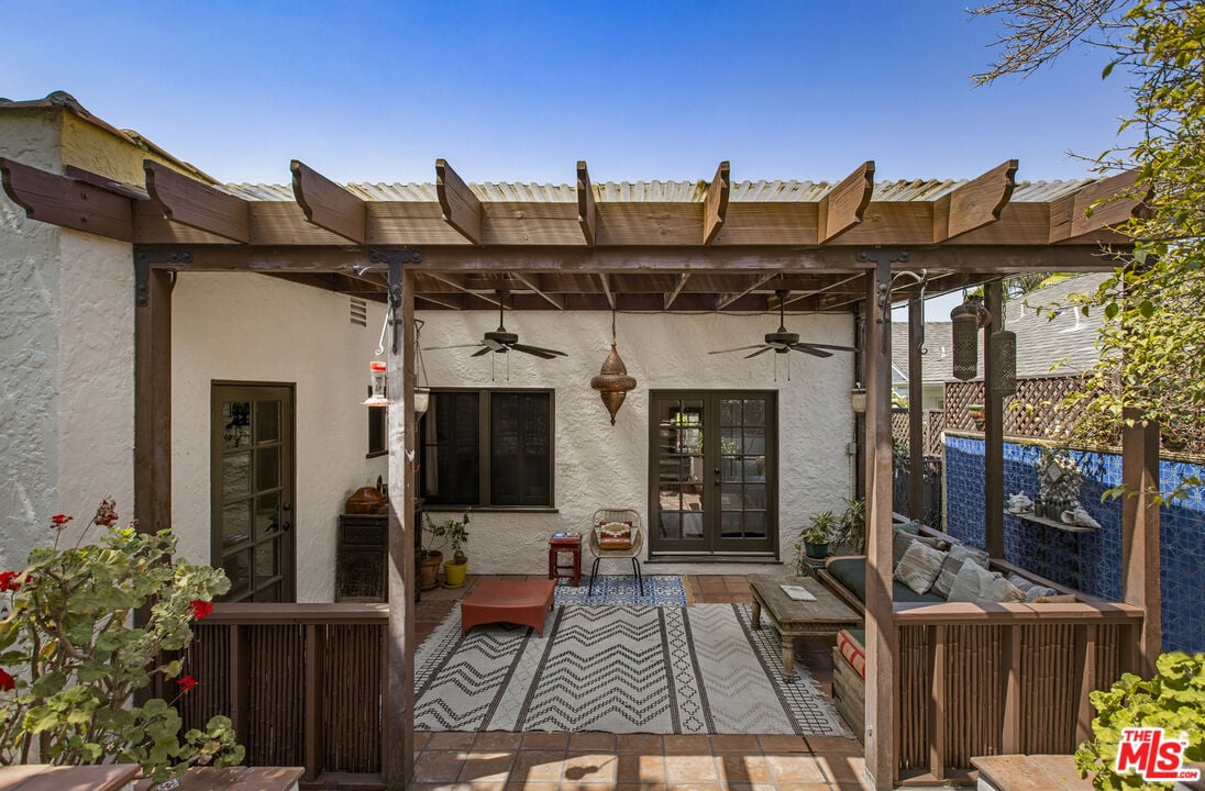 6105 Mount Angelus Dr