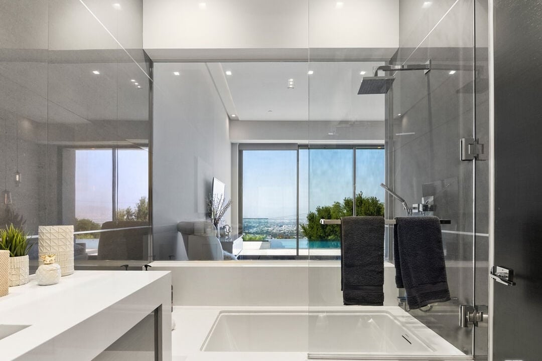 Evercrest Reserve, Mulholland Dr, 90046