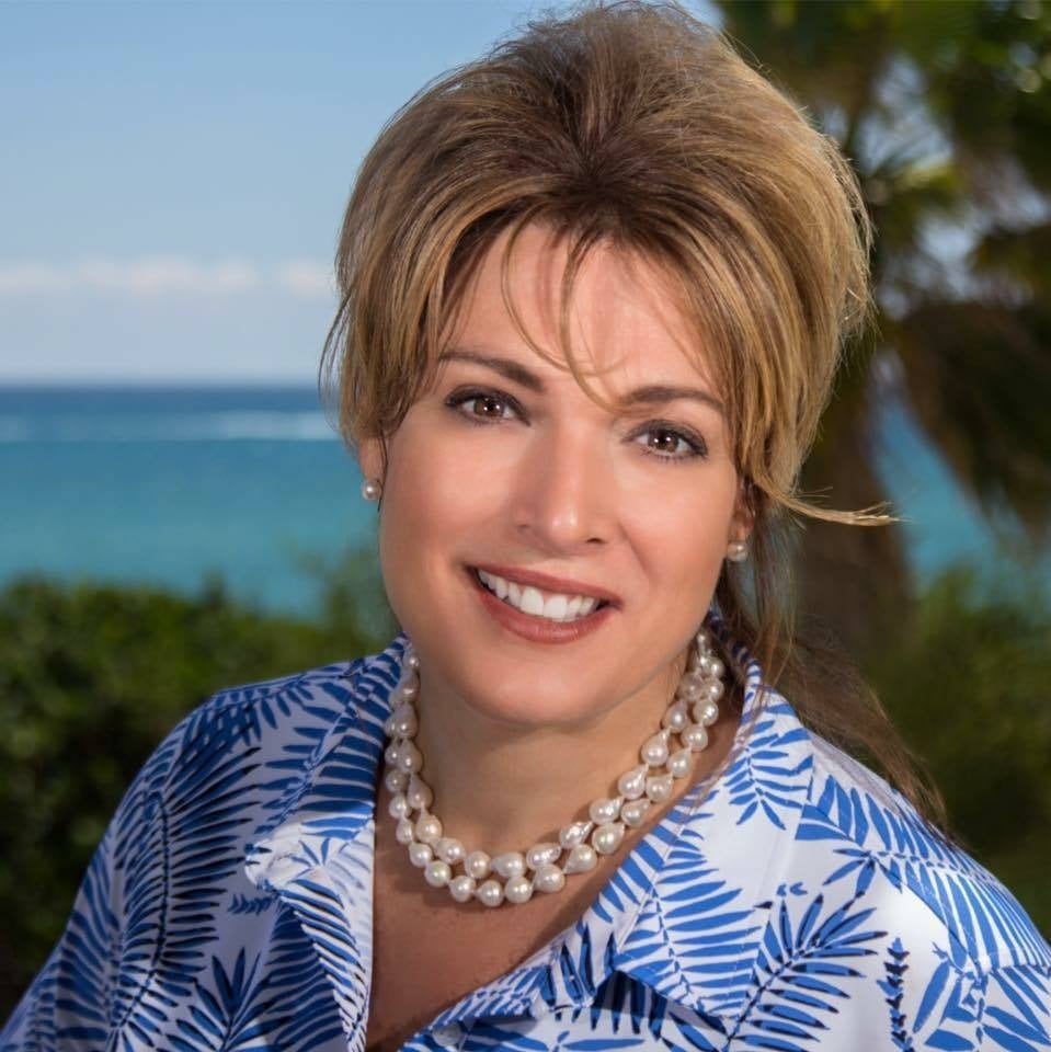 Ann Cusa Jupiter, FL Real Estate Agent Headshot