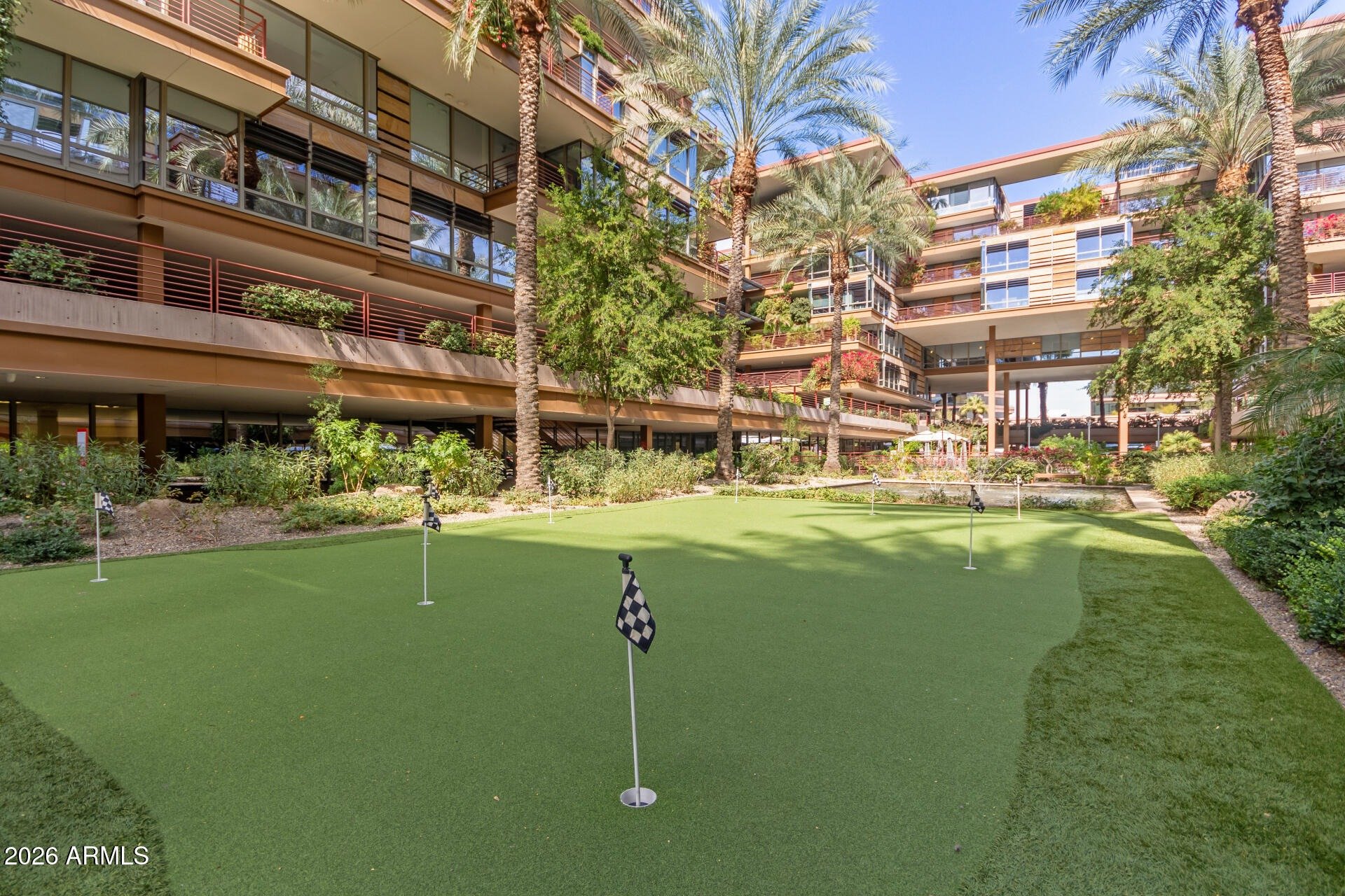 7161 E Rancho Vista Dr, #2015