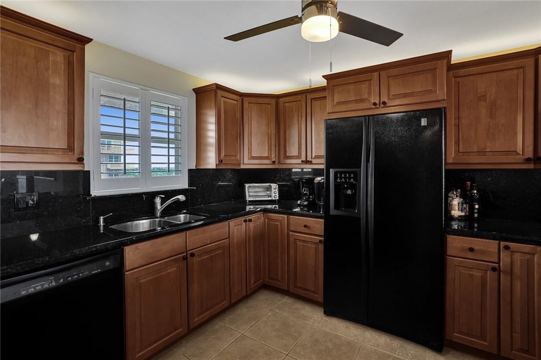 1051 Hillsboro Mile 