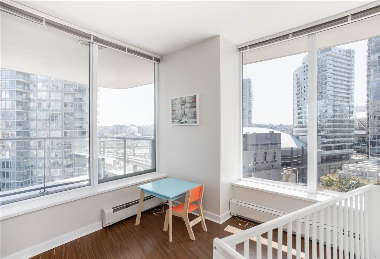 188 Keefer Pl, #1607