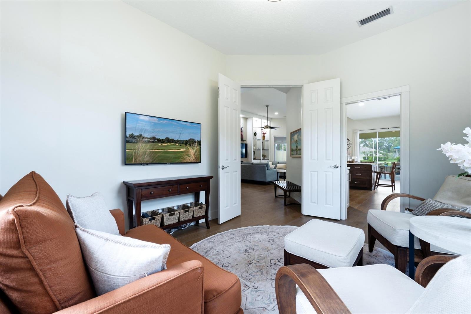 1321 Saint Lawrence Dr