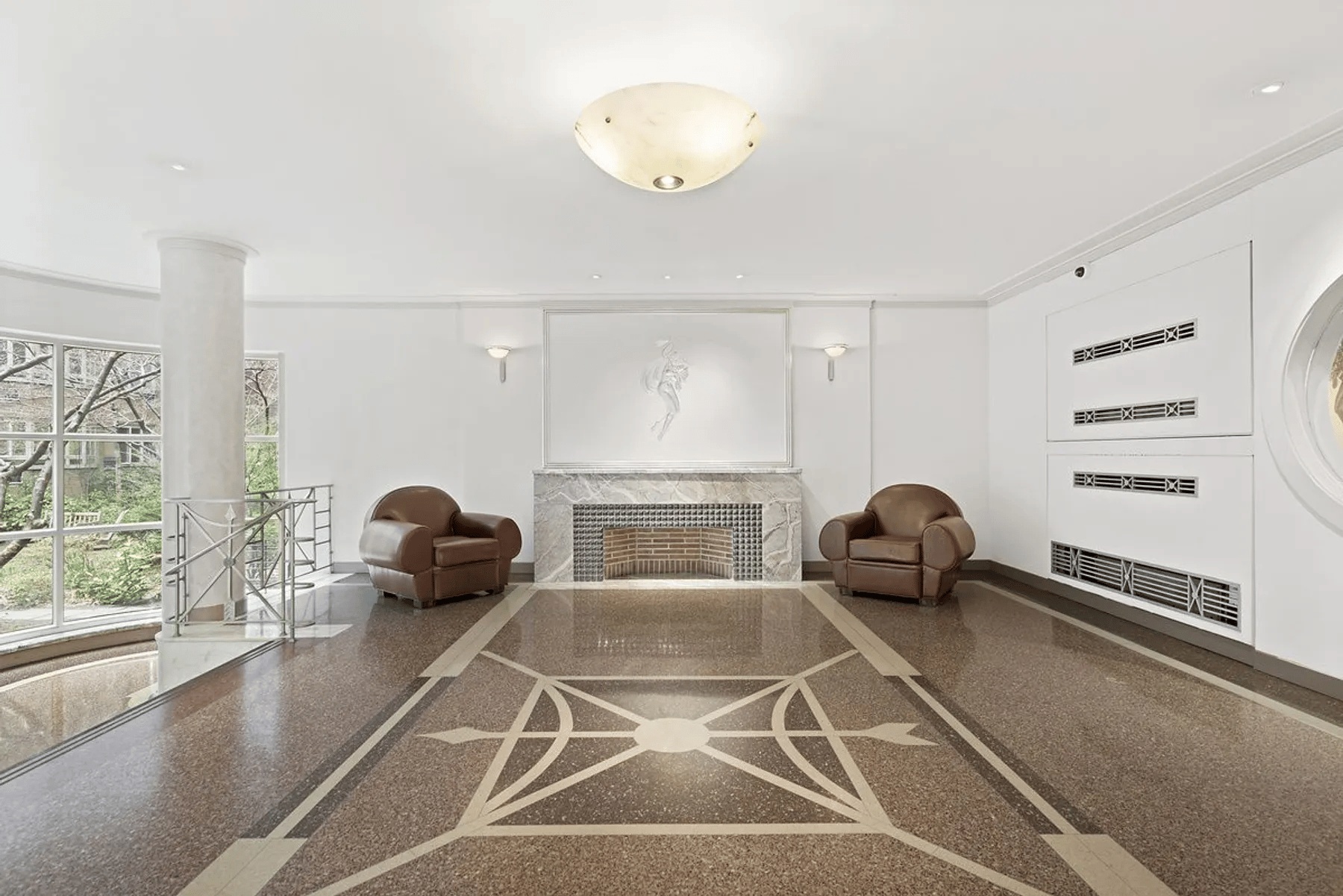 333 West 57th Street, 707