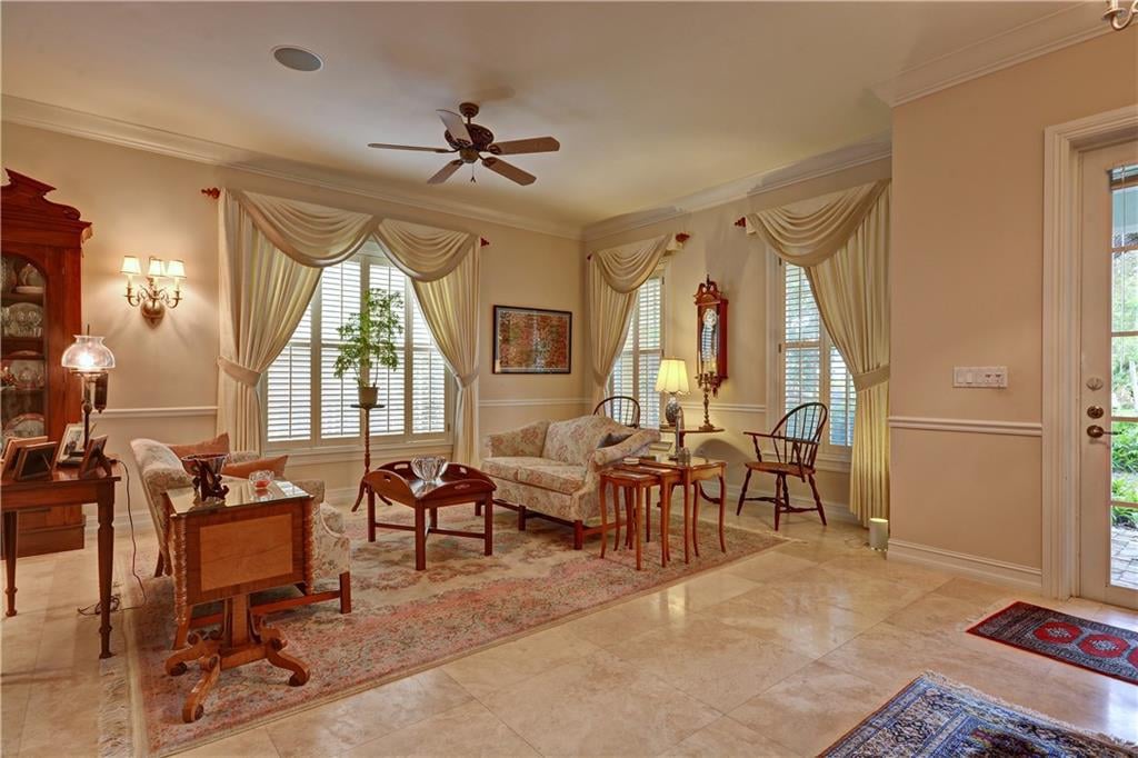 808 N Rio Vista Blvd