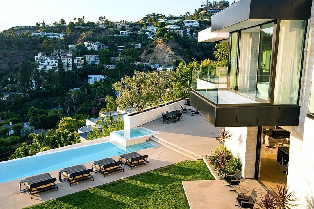 Infinity Palazzo