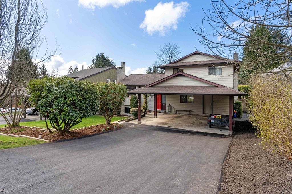 2329 Kirkstone Rd