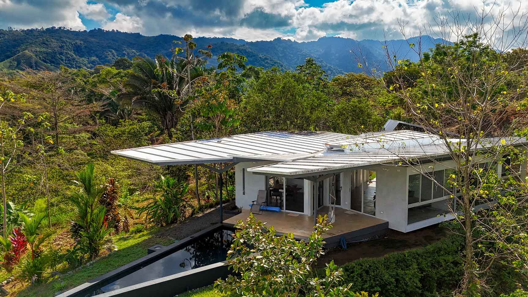 32-Acre Self-Sustainable Off-Grid Farm Near Ojochal with House, Solar Power & River