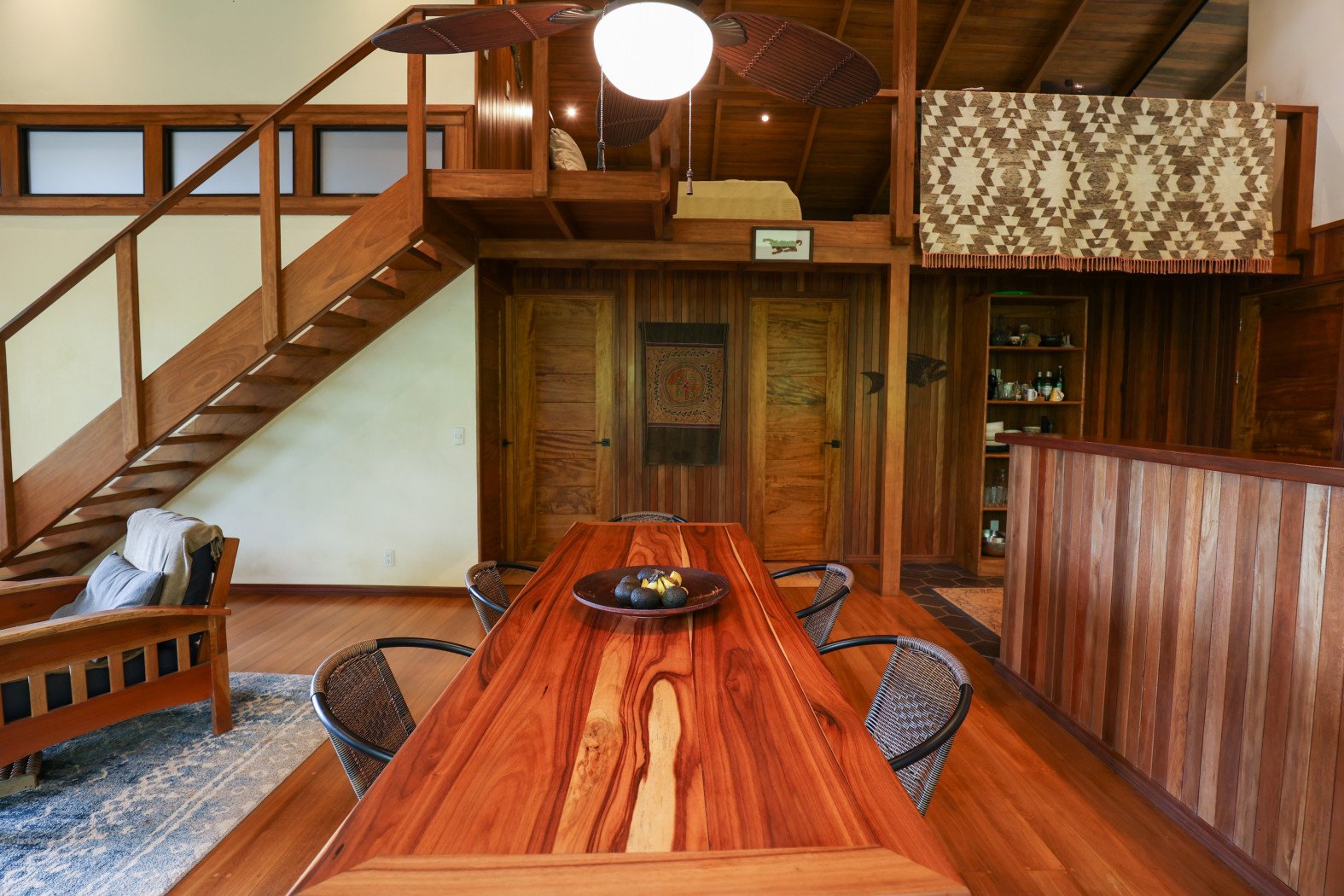 TROPICAL RETREAT IN PLATANILLO – OCEAN VIEW HOME PLUS APARTMENT IN ESTABLISHED COMMUNITY – 0.88 ACRES