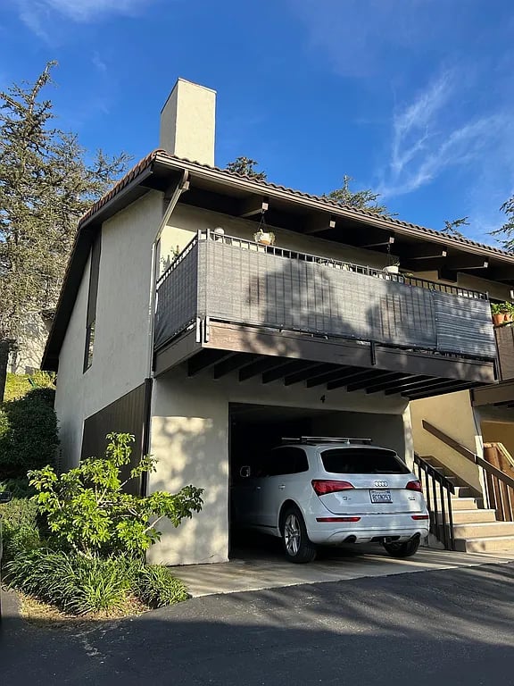 976 Miramonte Dr #4