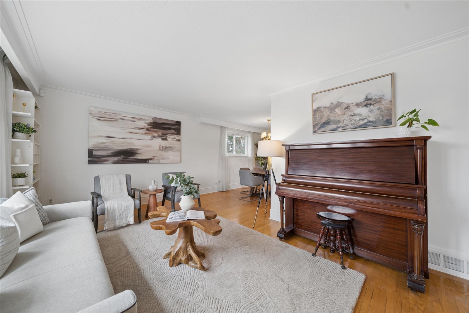 2 Valleycrest Ave