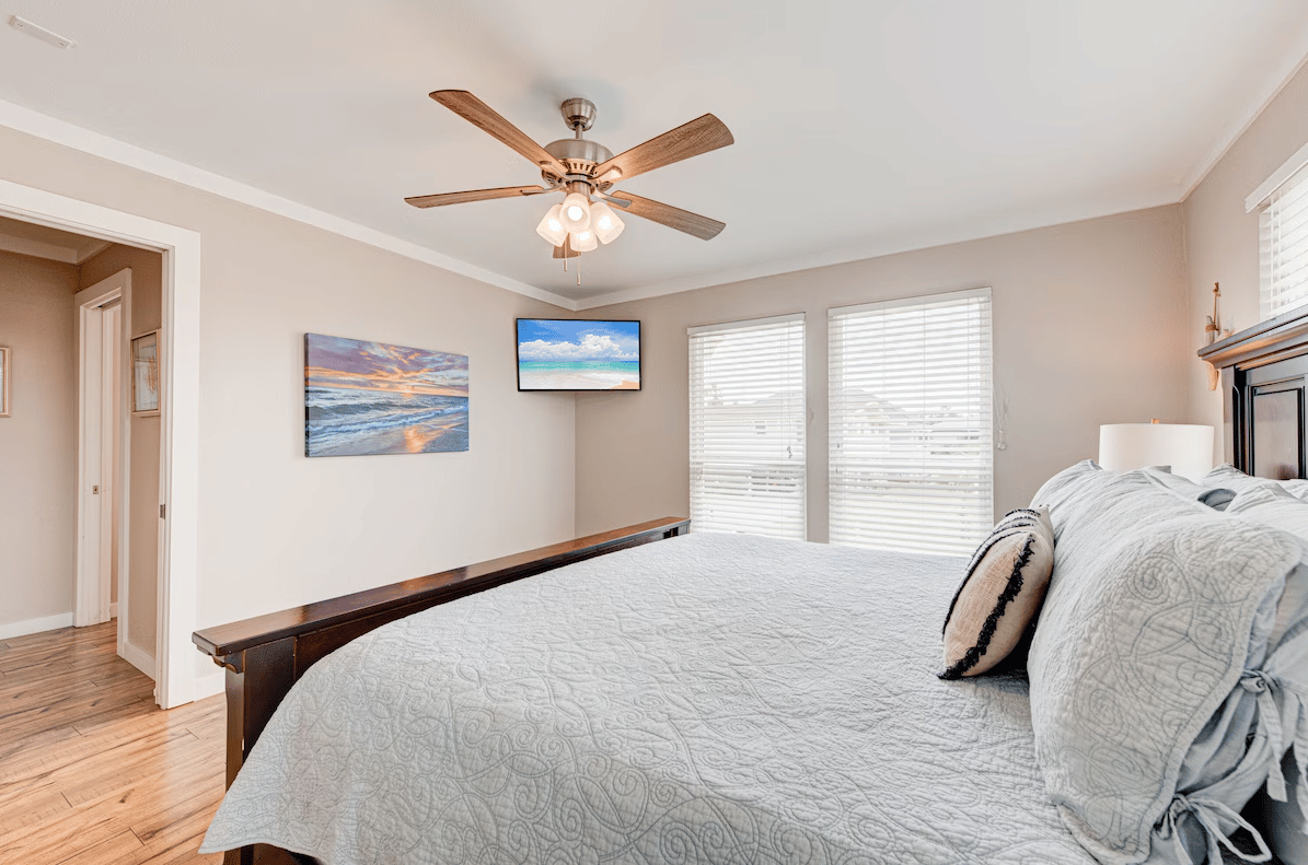 Seller Financing Available! Rockport Home With Runway Canal Views!