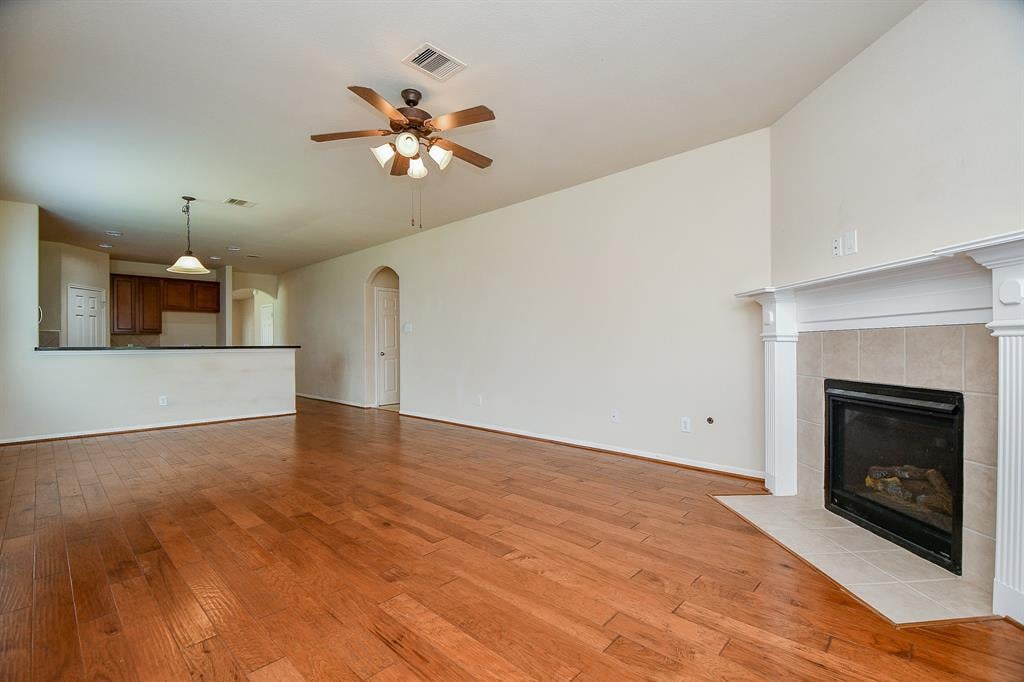 21622 Crest Peak Wy
