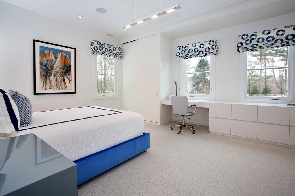 70 Possum Rd Weston, MA 02493-2318