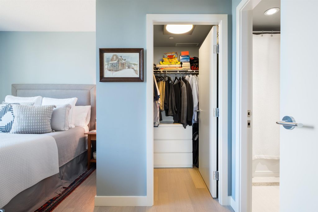 638 Beach Cres, #1805