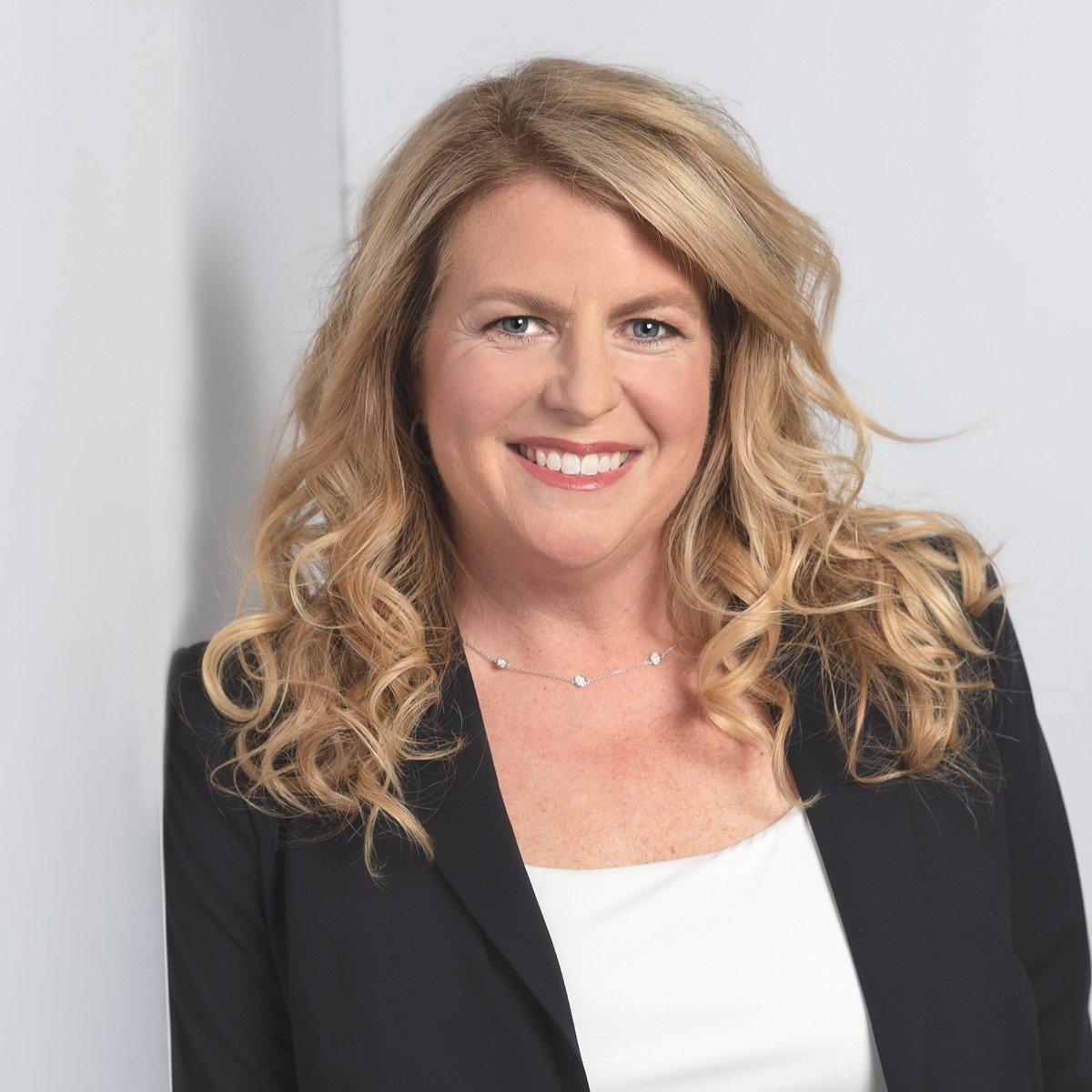 Kim Weber Gilbert, AZ Real Estate Agent Headshot