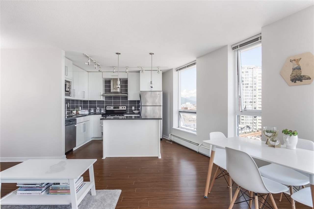 188 Keefer Pl, #1607