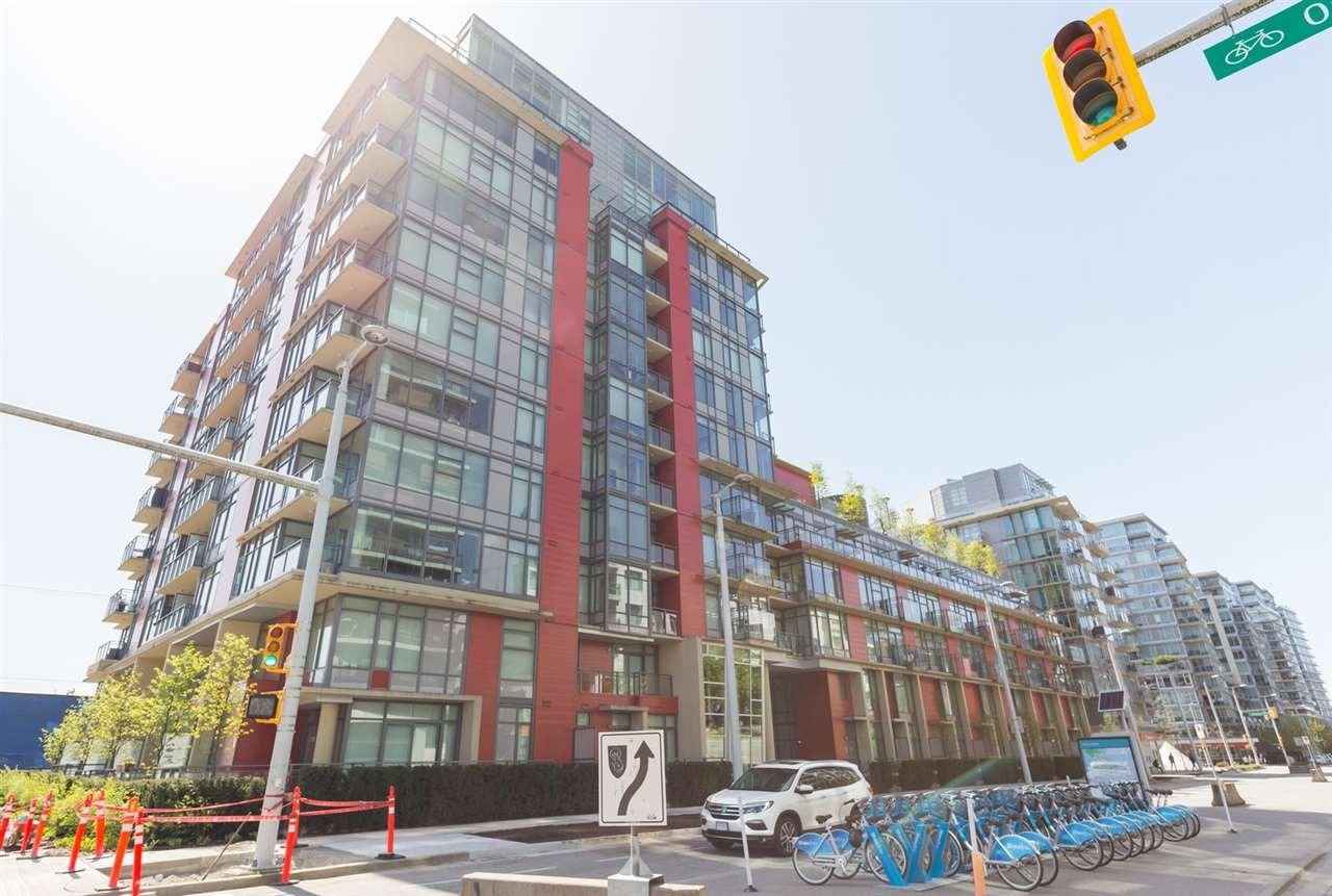 38 W 1st Ave, #320