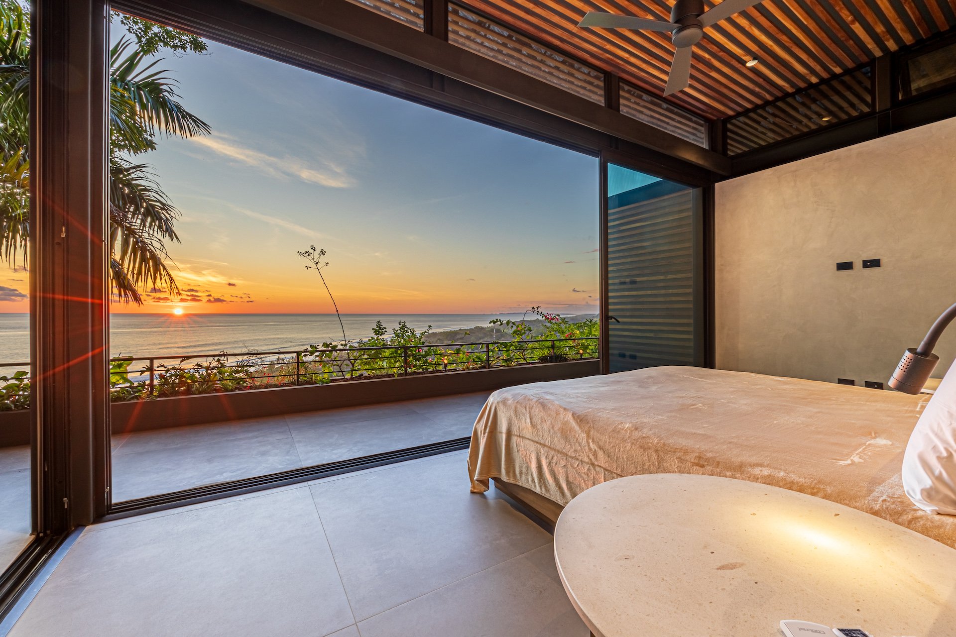 Cascada de Luz - A Magnificent Luxury Home Above the Surf Waves