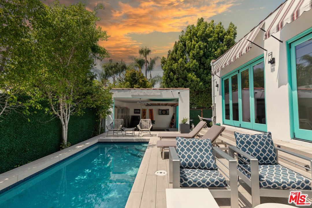 N Crescent Heights Blvd, 90048