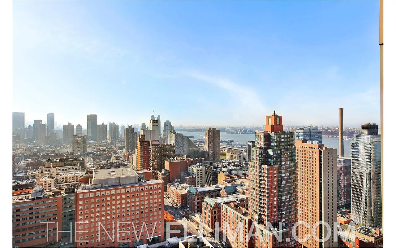 161 W 61st St PHB