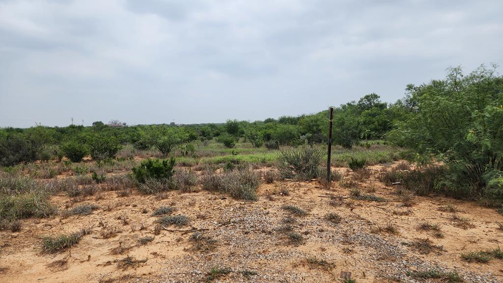 5275 S US Hwy 83