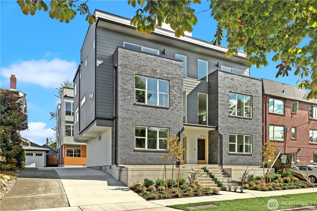 1504 1st Avenue N