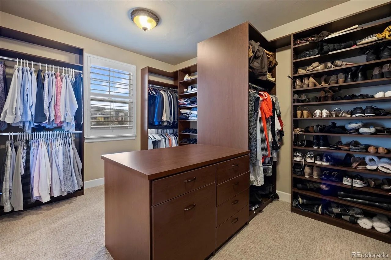 10601 Montecito Dr