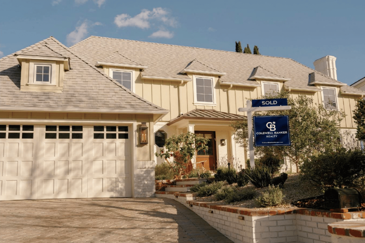 Darien Connecticut single family home prices are up as of September 2025. Learn how to sell your house for top market value by contacting Eric Radecki real estate agent affiliated with Coldwell Banker Realty. Call 475-245-4205