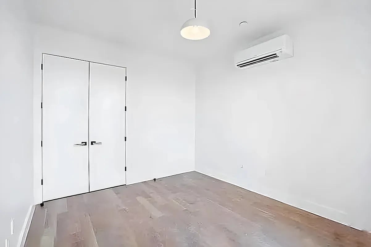 391 Meeker Ave 2A
