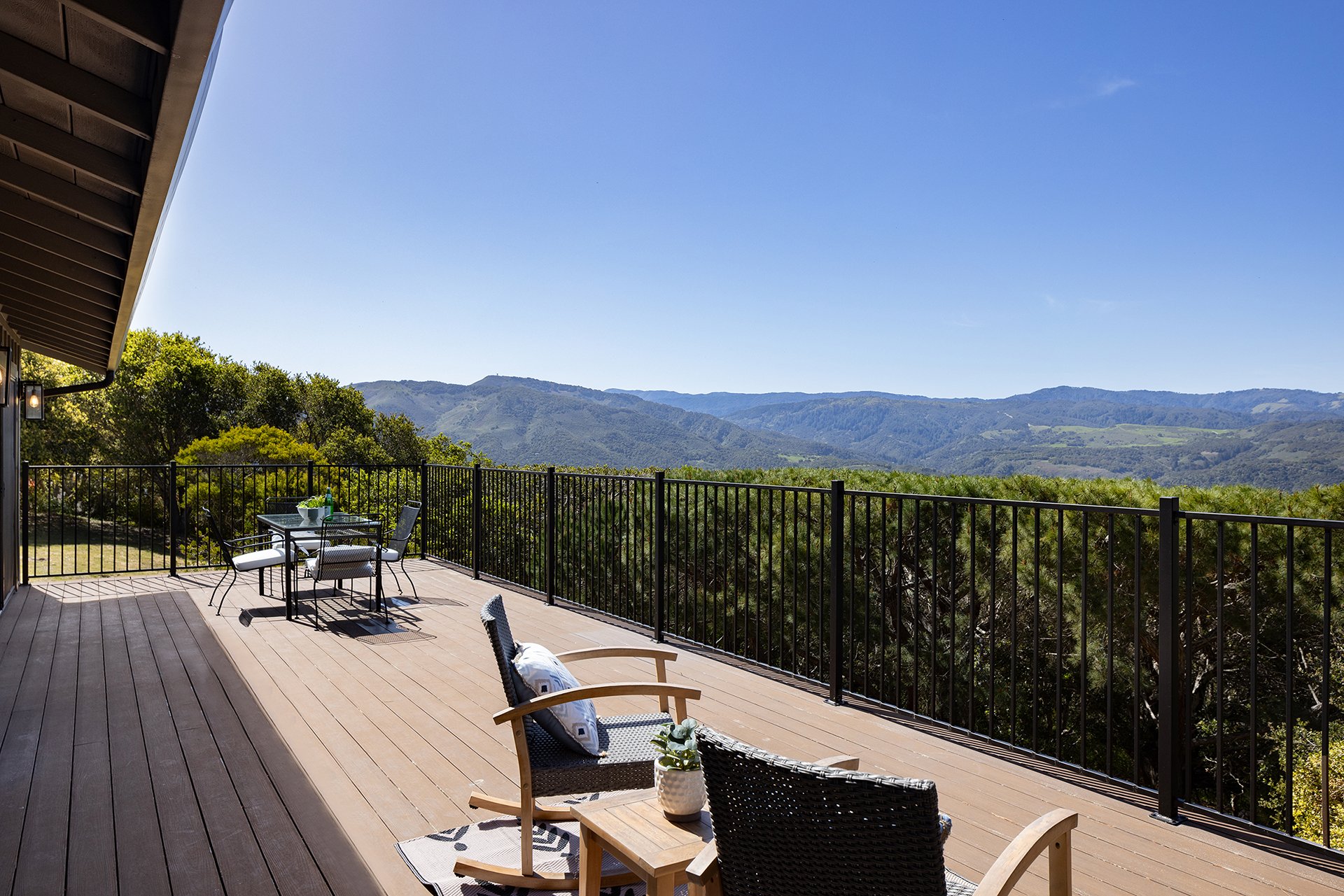 Private Hilltop Retreat - 25450 Via Cicindela