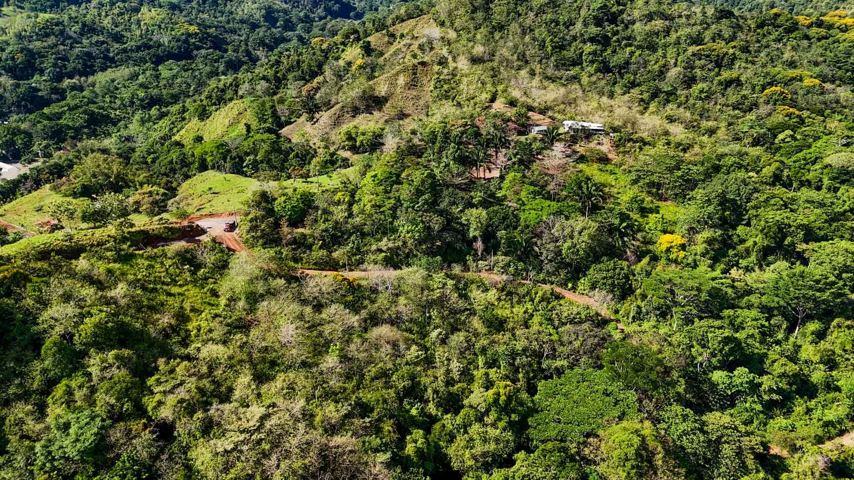 32-Acre Self-Sustainable Off-Grid Farm Near Ojochal with House, Solar Power & River