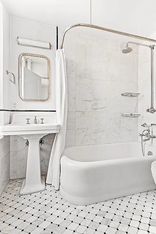 45 Christopher St, #6G