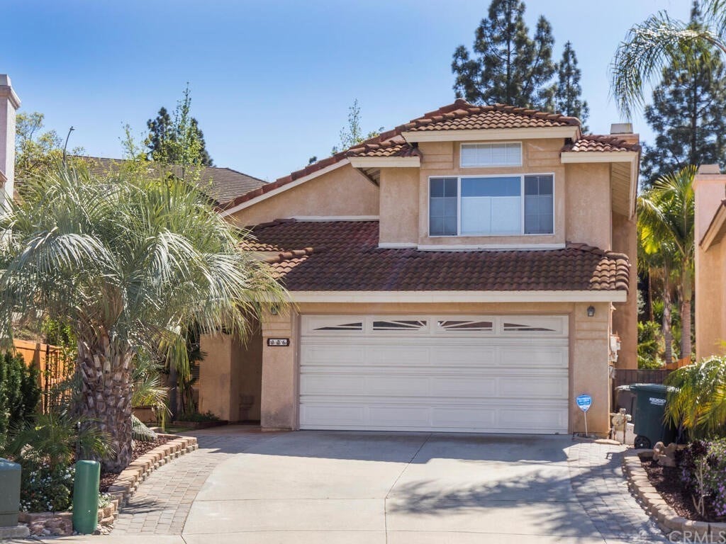 226 Royal Glen Dr