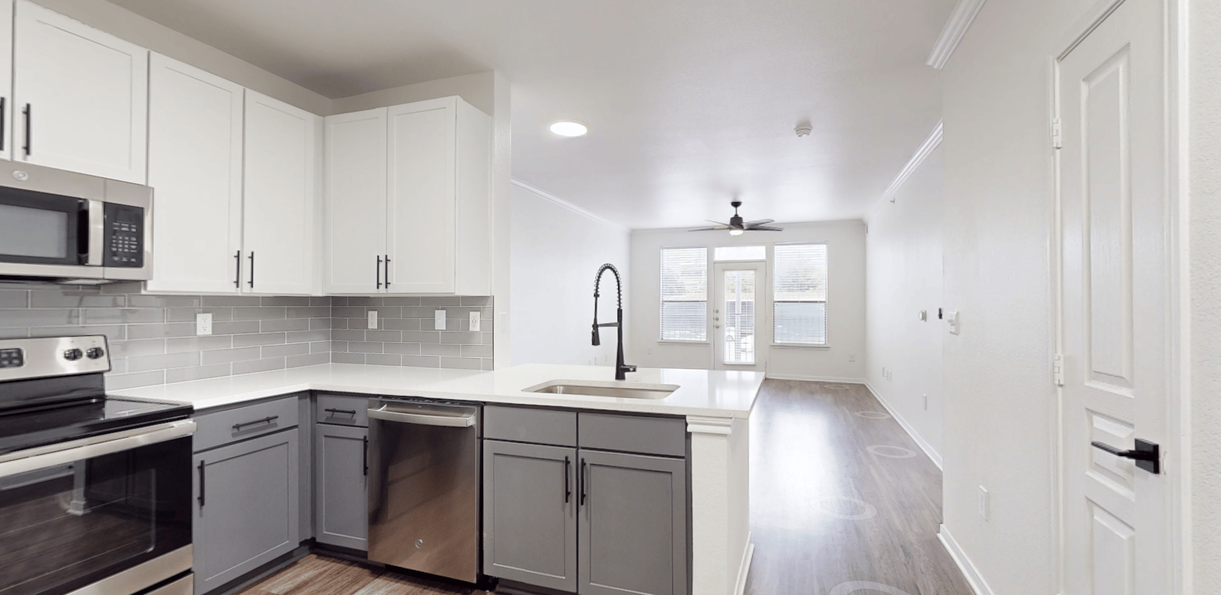 Community of the Year Property! Lease Today and Enjoy Up to 6 Weeks Free on Select Units!*