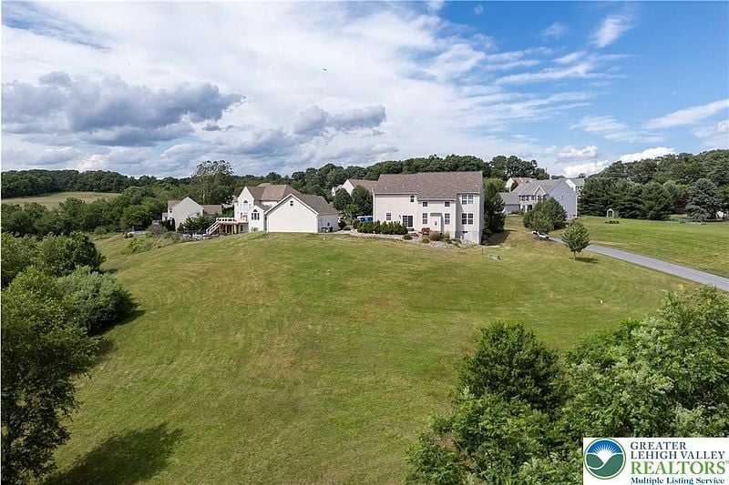 2912 SILVER CREEK CIRCLE