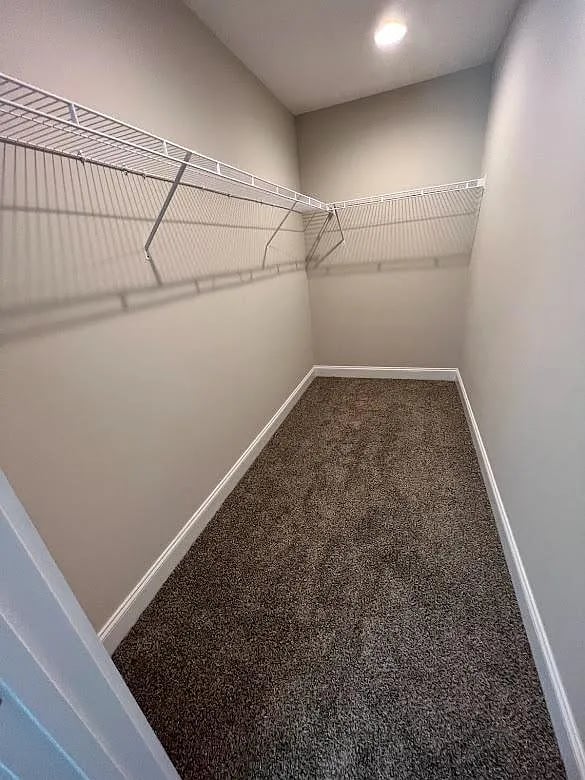 375 Woodside Ln
