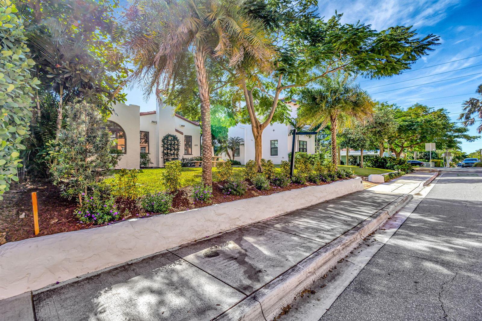 614 Park Place