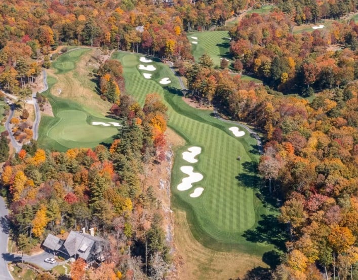 The North Carolina Village Where America’s Wealthiest Go to Fly Under the Radar