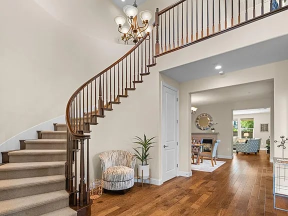 4063 Cadwallader Ave