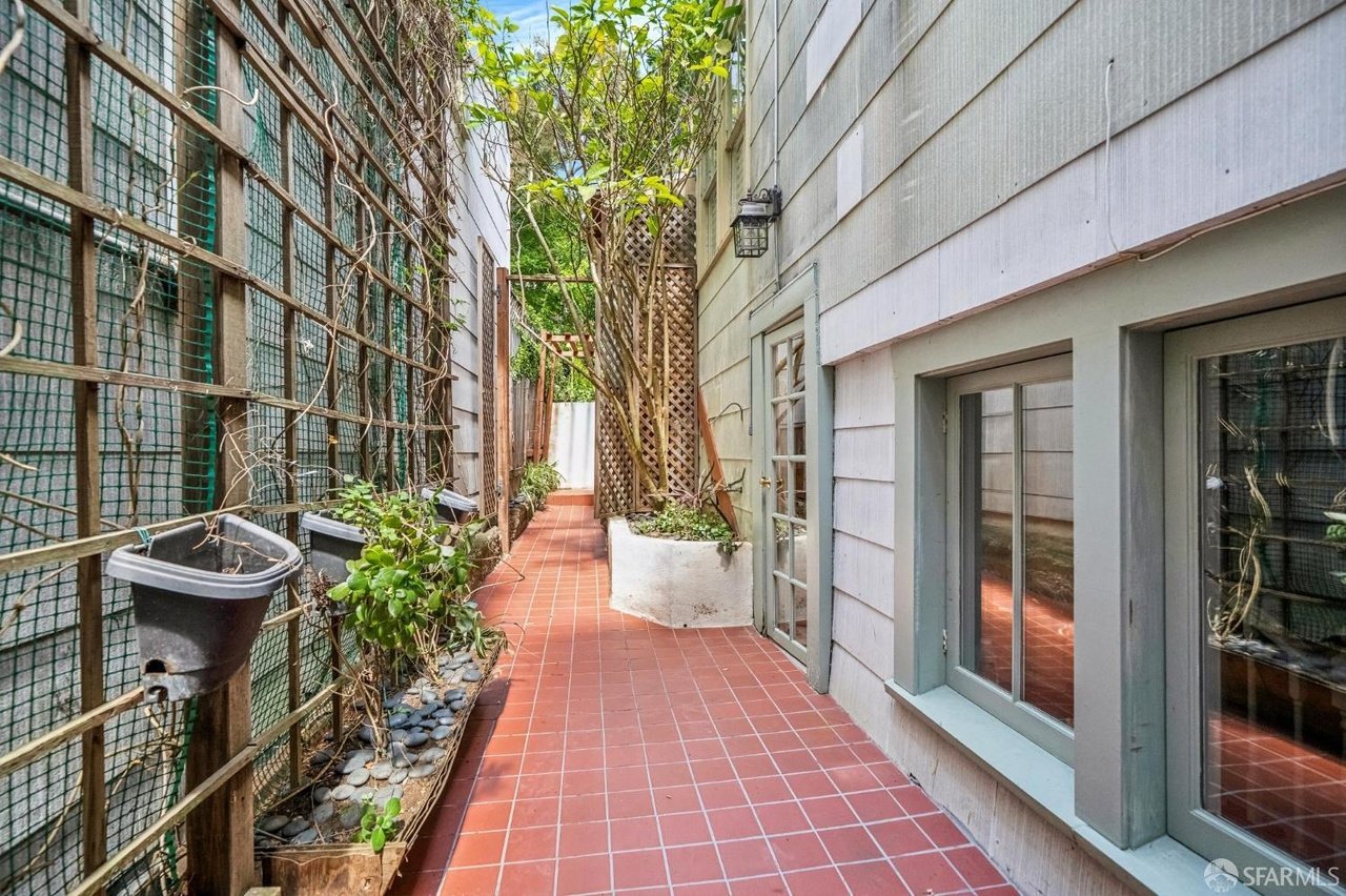 3846 Cesar Chavez St, San Francisco