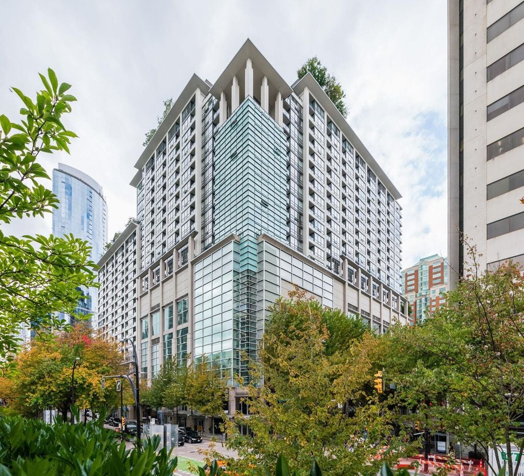 938 Smithe St, #2023