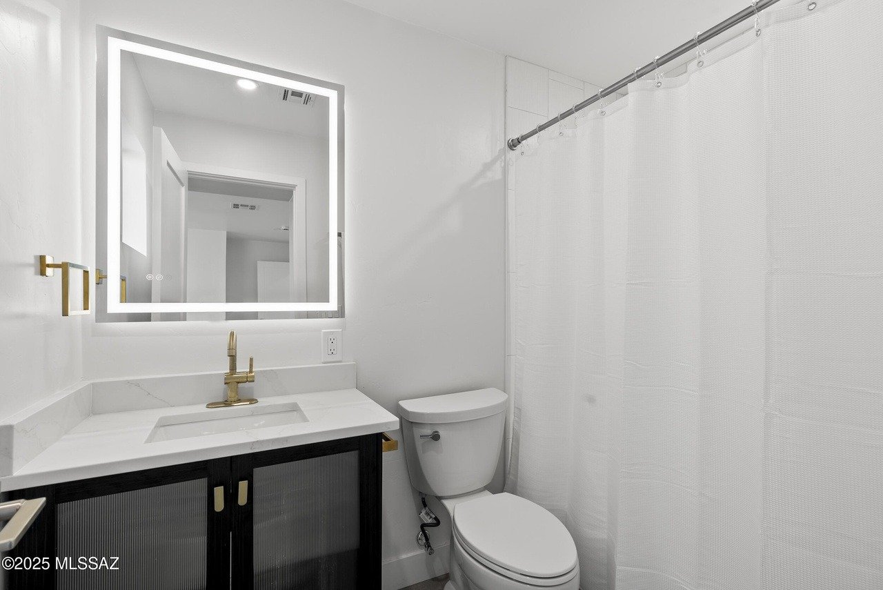 5240 E River House Rd