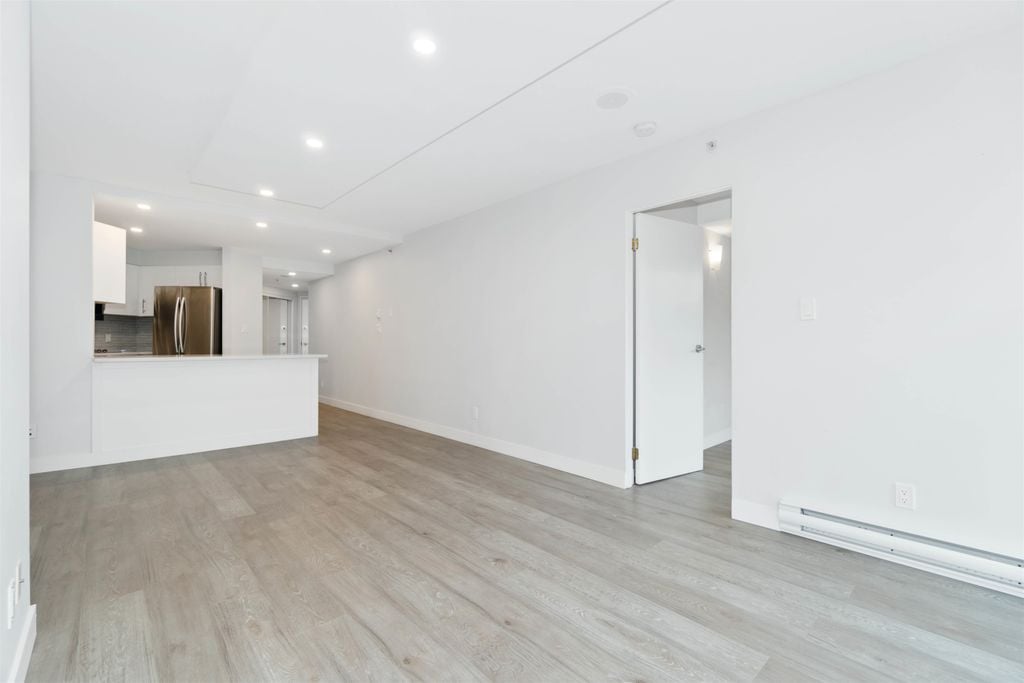 907 Beach Ave, #602